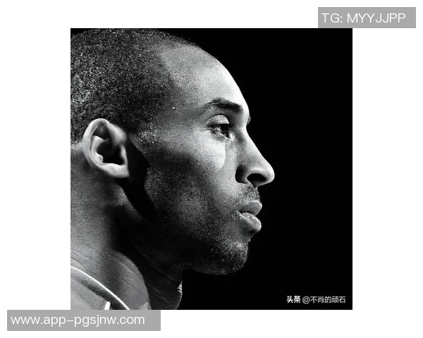 布克回忆科比:我有幸成为他愿意倾诉的少数人之一 布克回忆科比:我有幸成为他愿意倾诉的少数人之一