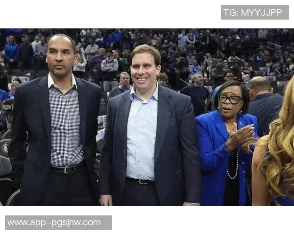 独行侠球迷愤怒呼喊解雇哈里森期待球队重振旗鼓